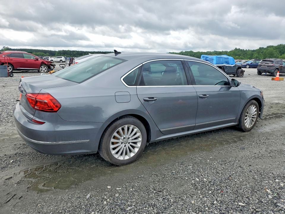 54772786 :رقم المزاد ، 1VWBS7A38GC056858 vin ، 2016 Volkswagen Passat مزاد بيع