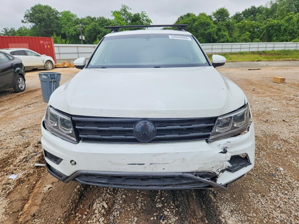 Продаж на аукціоні авто 2018 Volkswagen Tiguan, vin: 3VV2B7AX2JM000511, номер лоту: 52046866