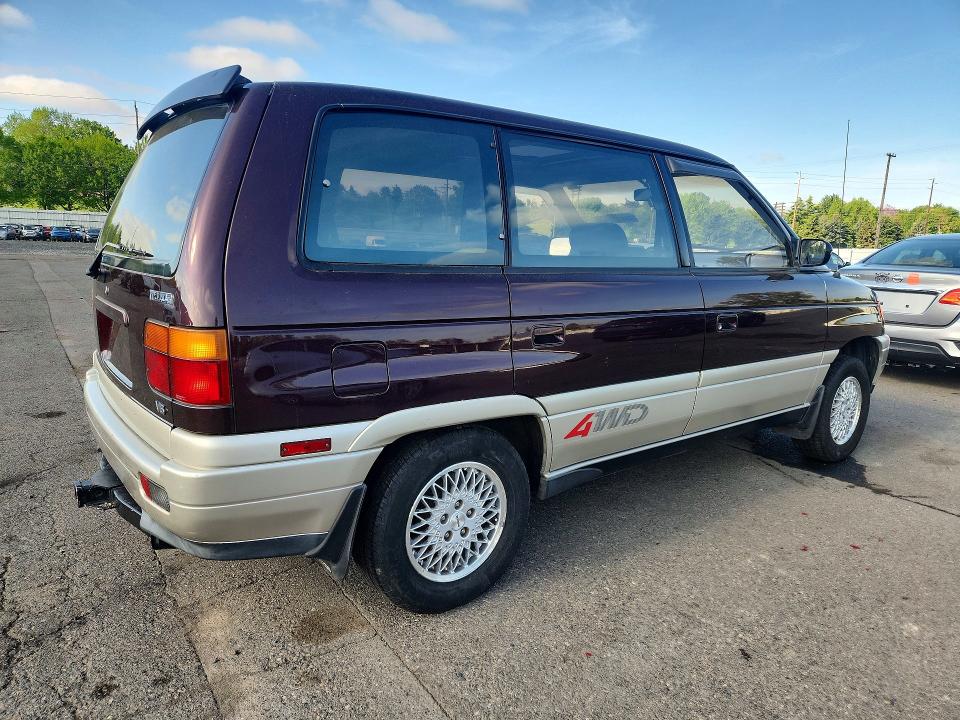 52238646 :رقم المزاد ، JM3LV5236S0706791 vin ، 1995 Mazda Mpv مزاد بيع