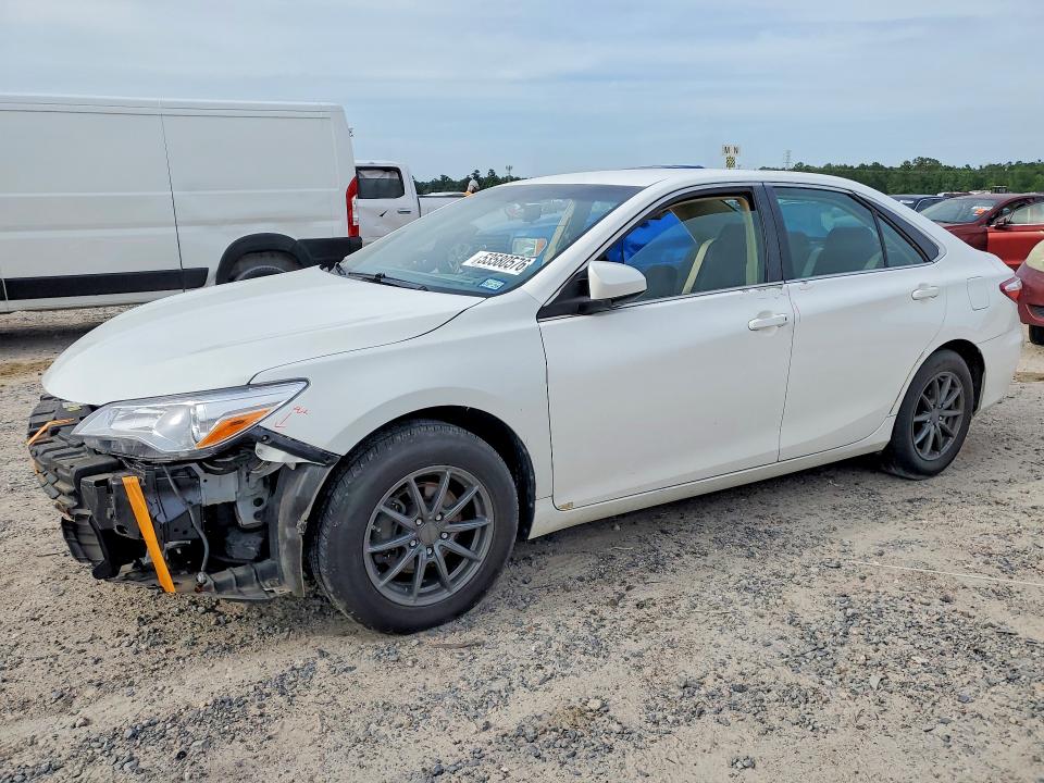 2015 Toyota Camry მანქანა იყიდება აუქციონზე, vin: 4T4BF1FK1FR512391, აუქციონის ნომერი: 53580576