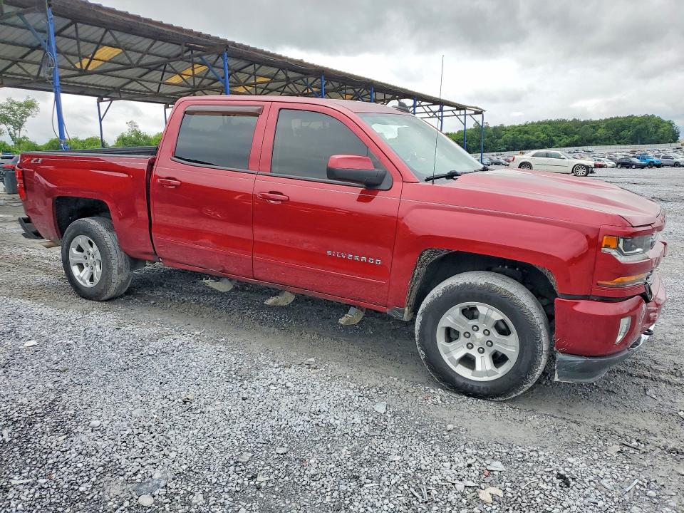 51979566 :رقم المزاد ، 3GCUKREC8JG313717 vin ، 2018 Chevrolet Silverado مزاد بيع