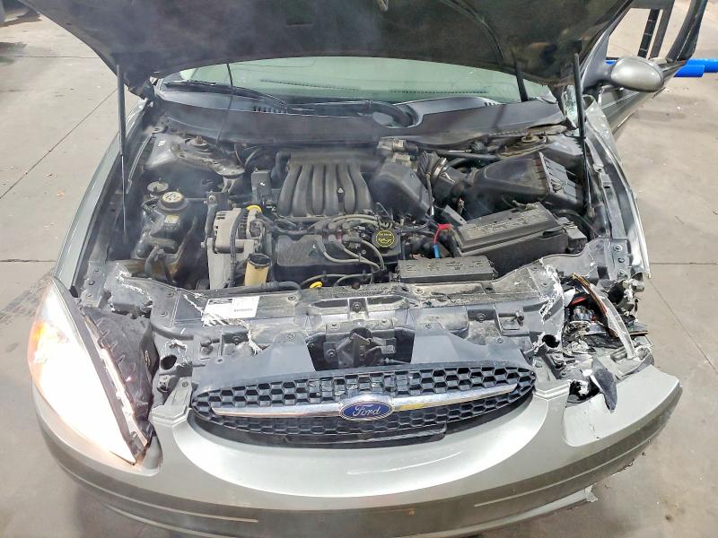 Продажа на аукционе авто 2001 Ford Taurus, vin: 1FAFP55U91G254108, номер лота: 52704766