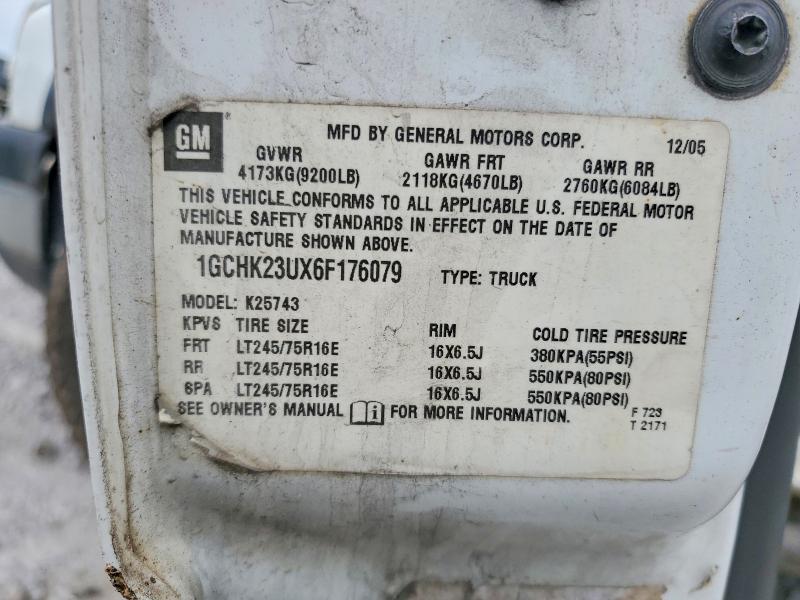 Продажа на аукционе авто 2006 Chevrolet Silverado, vin: 1GCHK23UX6F176079, номер лота: 53003776