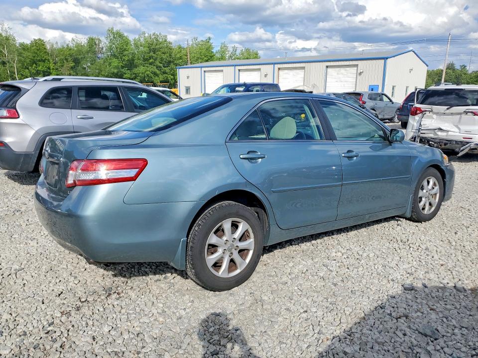55177696 :رقم المزاد ، 4T4BF3EK8BR097612 vin ، 2011 Toyota Camry مزاد بيع