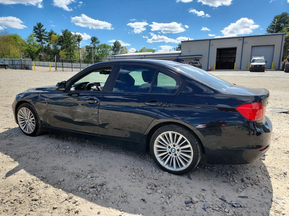 52996256 :رقم المزاد ، WBA3D5C51EKX98717 vin ، 2014 Bmw 328 مزاد بيع