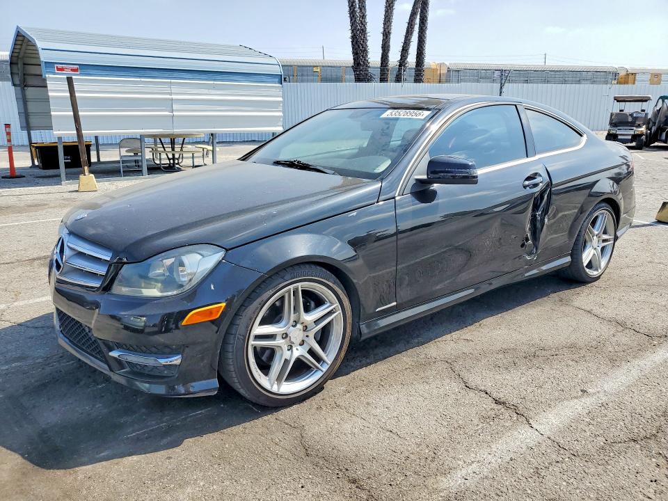 2013 Mercedes-benz C მანქანა იყიდება აუქციონზე, vin: WDDGJ5HB6DF964125, აუქციონის ნომერი: 53528956