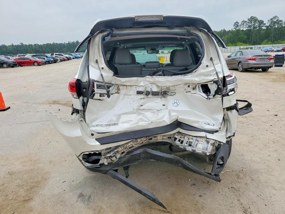 52734636 :رقم المزاد ، 5TDKZRFH2JS536494 vin ، 2018 Toyota Highlander مزاد بيع