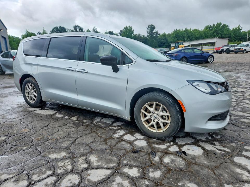 Продаж на аукціоні авто 2024 Chrysler Voyager, vin: 2C4RC1CG4RR144151, номер лоту: 54635976