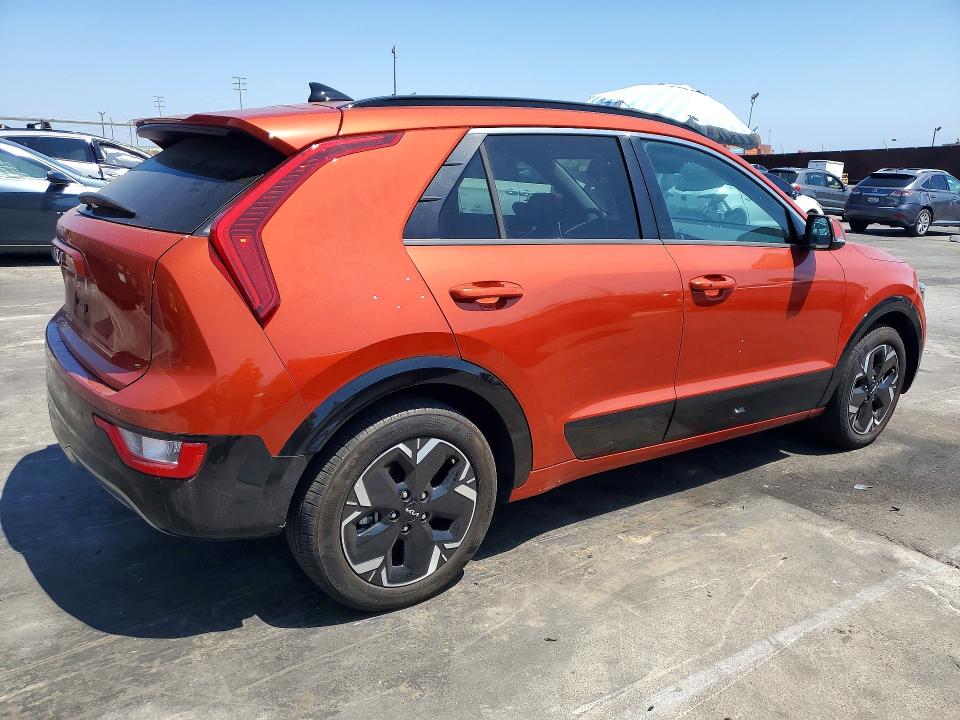 52774516 :رقم المزاد ، KNDCR3L10P5024692 vin ، 2023 Kia Niro مزاد بيع