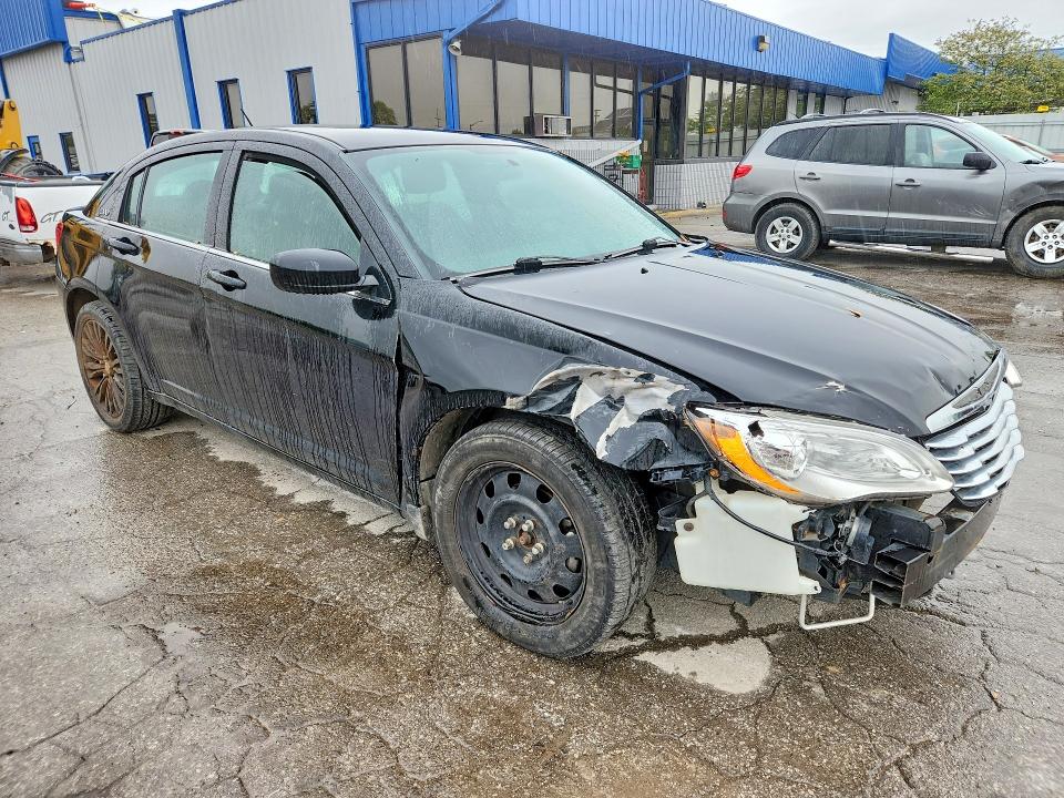Продаж на аукціоні авто 2014 Chrysler 200, vin: 1C3CCBAB1EN124485, номер лоту: 52173226