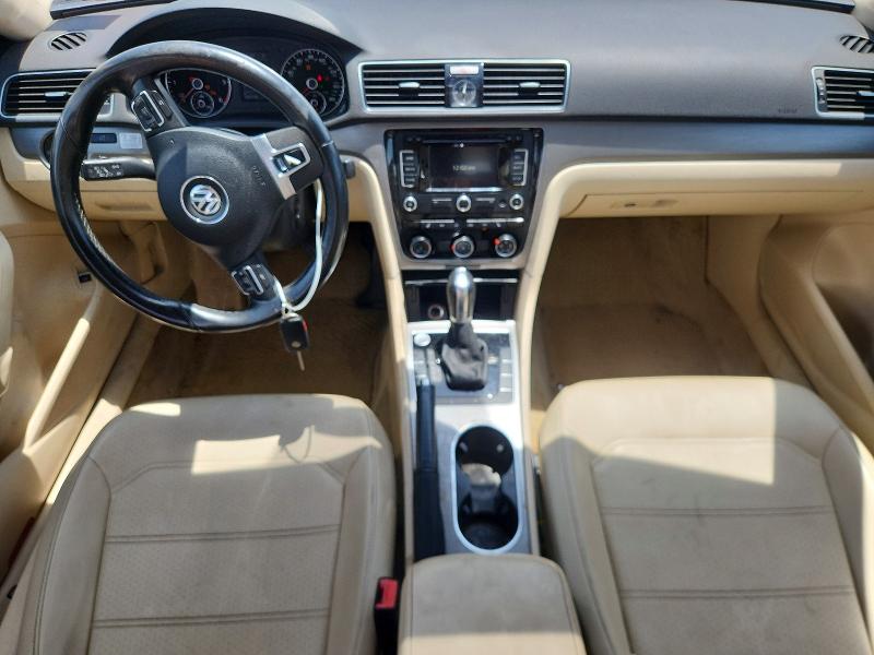 54909556 :رقم المزاد ، 1VWBN7A33EC102391 vin ، 2014 Volkswagen Passat مزاد بيع