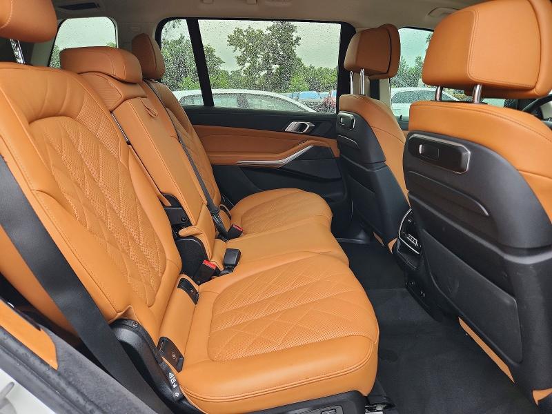 54059816 :رقم المزاد ، 5UX23EM00P9R11019 vin ، 2023 Bmw X7 مزاد بيع