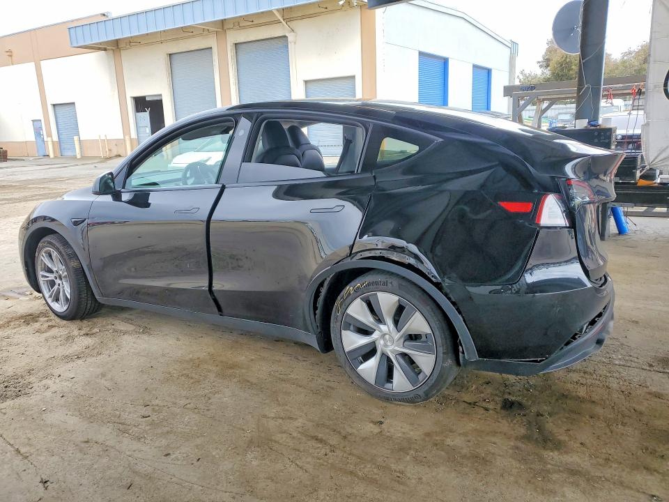 Продажа на аукционе авто 2024 Tesla Model Y, vin: 7SAYGAEE4RF011402, номер лота: 52576046