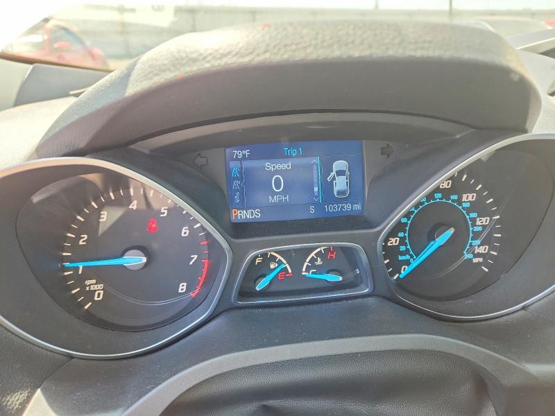 2015 Ford Escape მანქანა იყიდება აუქციონზე, vin: 1FMCU0G93FUB70338, აუქციონის ნომერი: 53916936
