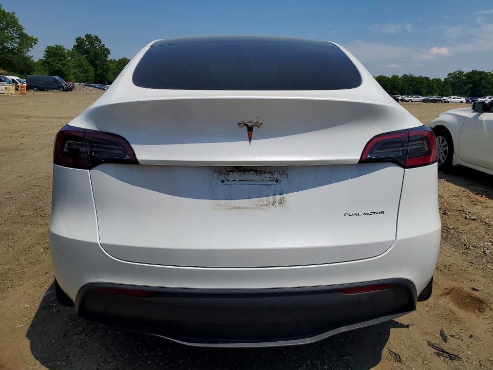 2024 Tesla Model Y მანქანა იყიდება აუქციონზე, vin: 7SAYGDEE1RA322252, აუქციონის ნომერი: 53592246