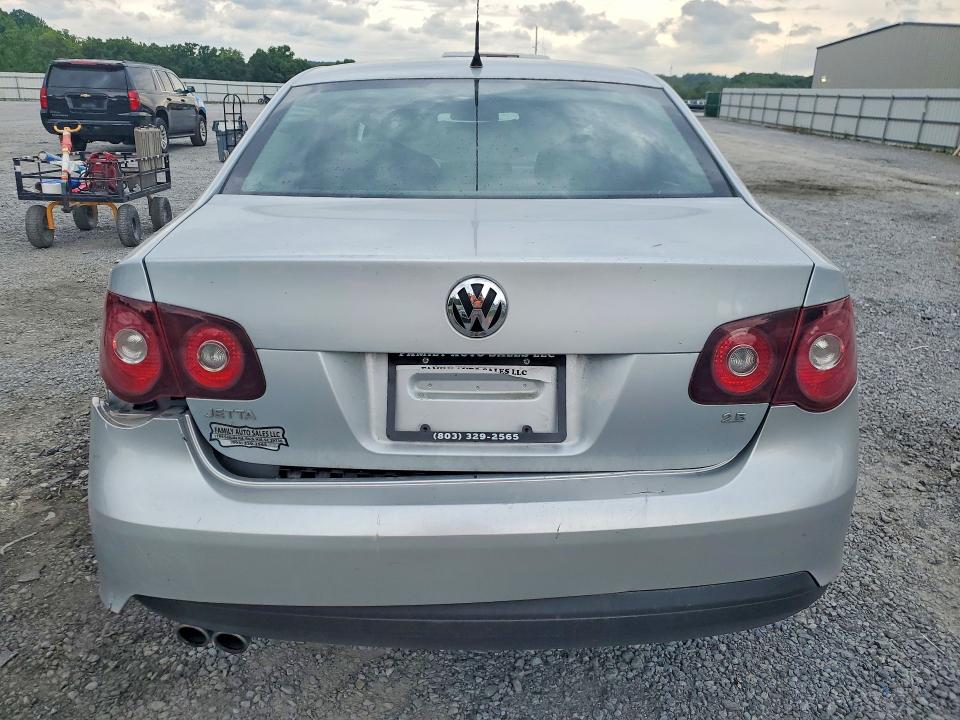 53040266 :رقم المزاد ، 3VWJM71K58M131738 vin ، 2008 Volkswagen Jetta مزاد بيع