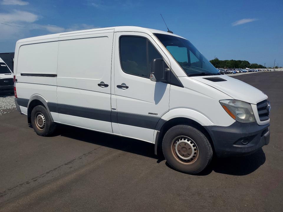 54460656 :رقم المزاد ، WD3PE7DC7F5994469 vin ، 2015 Mercedes Benz Sprinter مزاد بيع