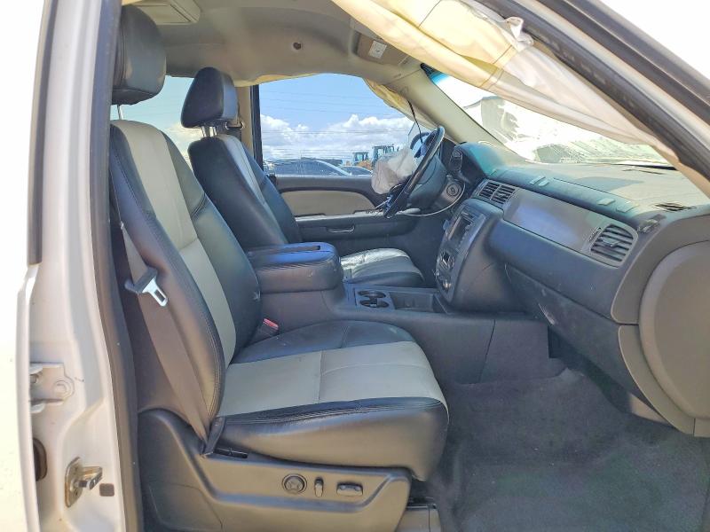 Продажа на аукционе авто 2008 Chevrolet Tahoe, vin: 1GNFC130X8R190309, номер лота: 55443226