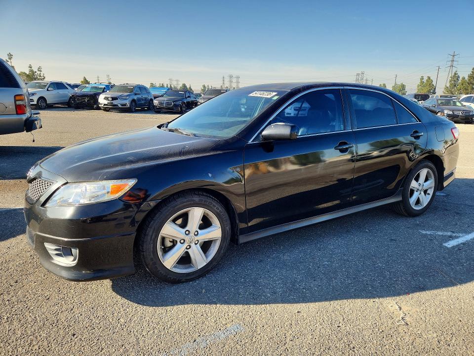 2011 Toyota Camry მანქანა იყიდება აუქციონზე, vin: 4T1BF3EK4BU694850, აუქციონის ნომერი: 54146236