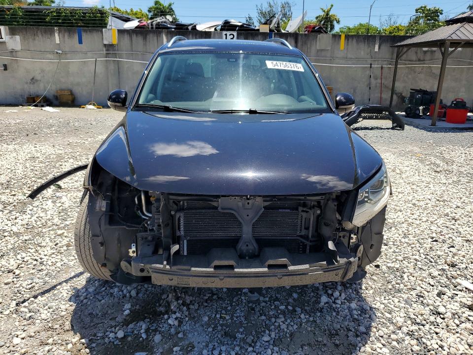 Продаж на аукціоні авто 2017 Volkswagen Tiguan, vin: WVGUV7AX7HK023004, номер лоту: 54756376