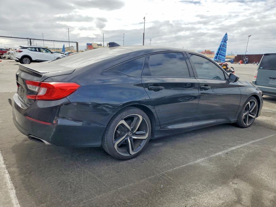 54872776 :رقم المزاد ، 1HGCV1F38MA070563 vin ، 2021 Honda Accord مزاد بيع