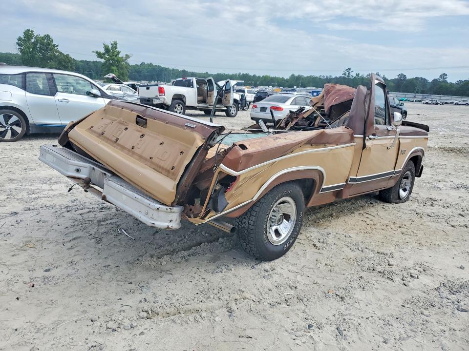 1983 Ford F100 მანქანა იყიდება აუქციონზე, vin: 1FTCF10F3DNA04932, აუქციონის ნომერი: 53047436
