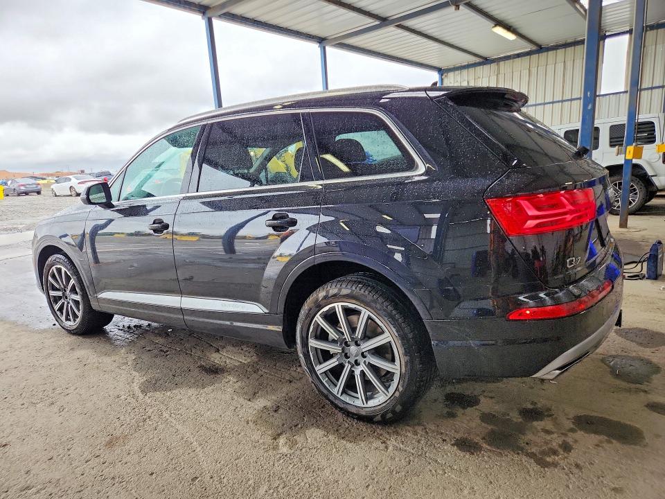 2018 Audi Q7 მანქანა იყიდება აუქციონზე, vin: WA1LAAF71JD028656, აუქციონის ნომერი: 52538916