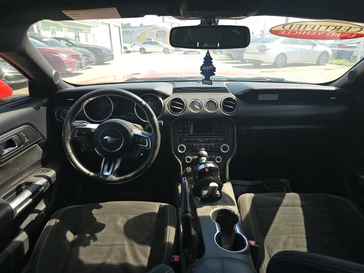 Продажа на аукционе авто 2015 Ford Mustang, vin: 1FA6P8CF0F5318688, номер лота: 53557786