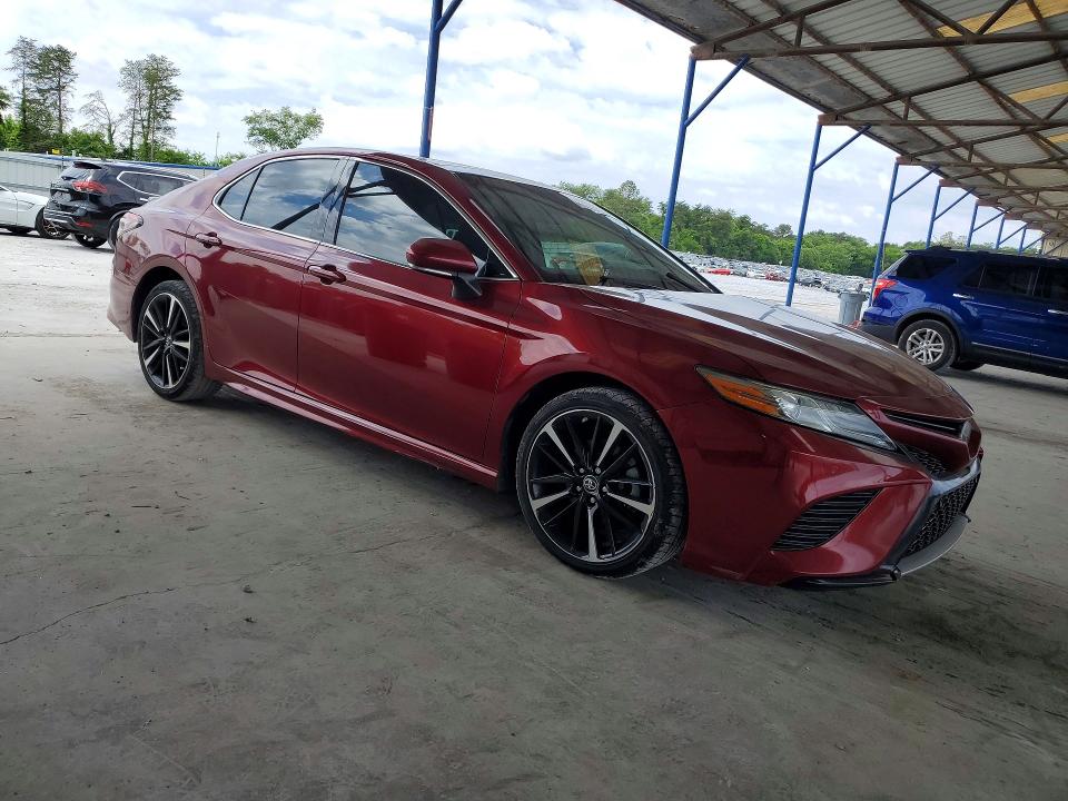 2018 Toyota Camry მანქანა იყიდება აუქციონზე, vin: 4T1B61HK9JU560656, აუქციონის ნომერი: 53043156