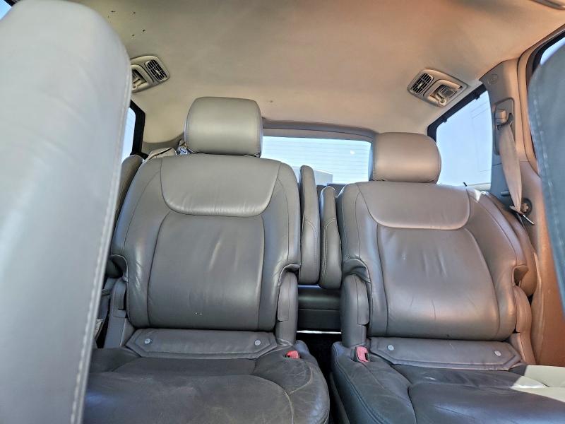 52907026 :رقم المزاد ، 5TDBA22C85S031753 vin ، 2005 Toyota Sienna مزاد بيع