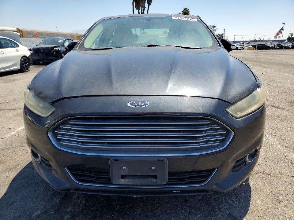 2013 Ford Fusion Energi Titani მანქანა იყიდება აუქციონზე, vin: 3FA6P0K91DR216033, აუქციონის ნომერი: 51921216