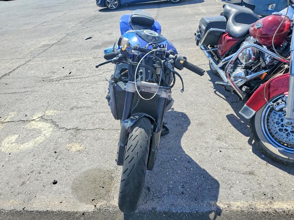 2006 Suzuki Gsx-r750 მანქანა იყიდება აუქციონზე, vin: JS1GR7KA462104792, აუქციონის ნომერი: 51374336