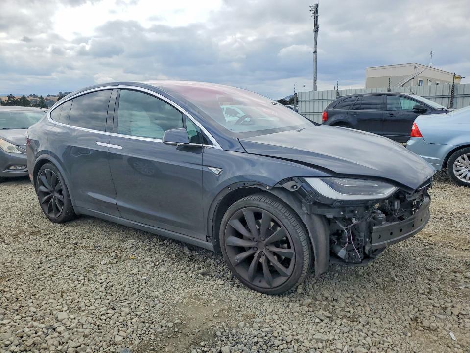 Продаж на аукціоні авто 2016 Tesla Model X, vin: 5YJXCBE29GF017175, номер лоту: 55624536