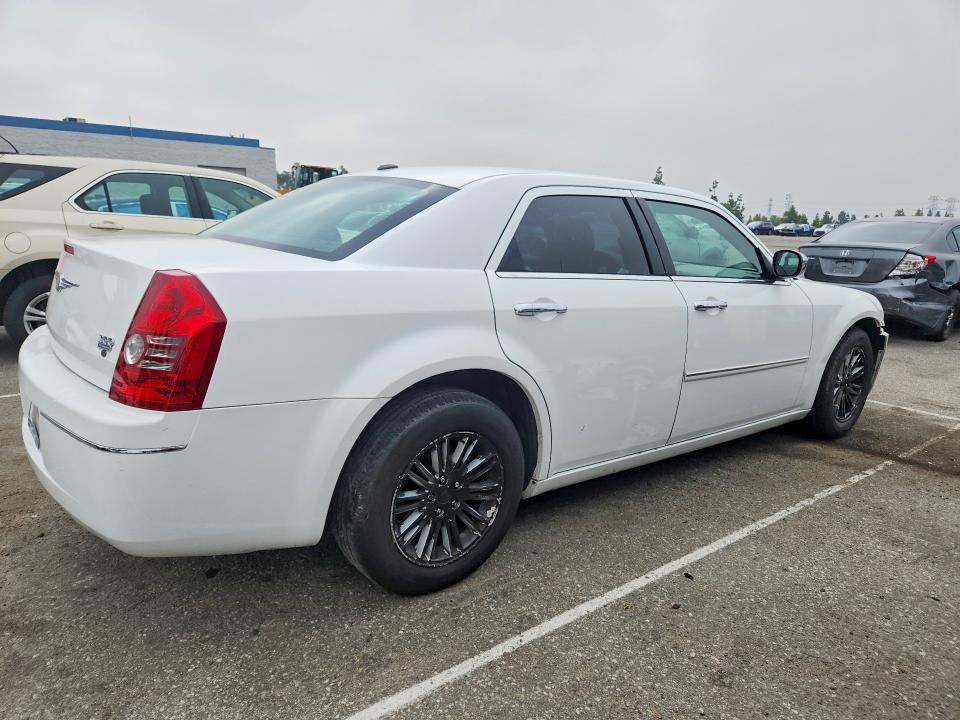 Auction sale of the 2010 Chrysler 300, vin: 2C3CA5CV6AH325946, lot number: 52015496