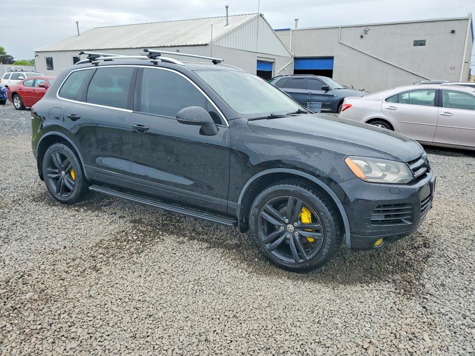 54597996 :رقم المزاد ، WVGEP9BPXDD004227 vin ، 2013 Volkswagen Touareg مزاد بيع