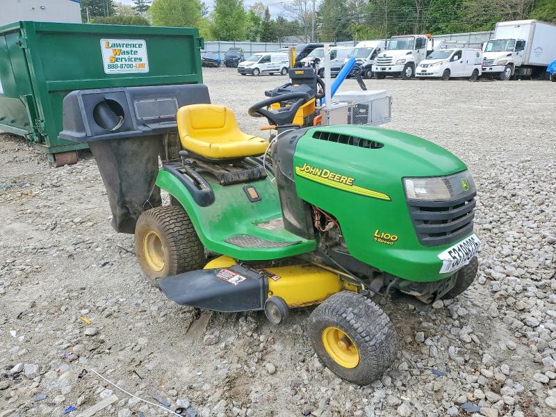 53198226 :رقم المزاد ، 31F7070112E1 vin ، 2010 John Deere L100 مزاد بيع