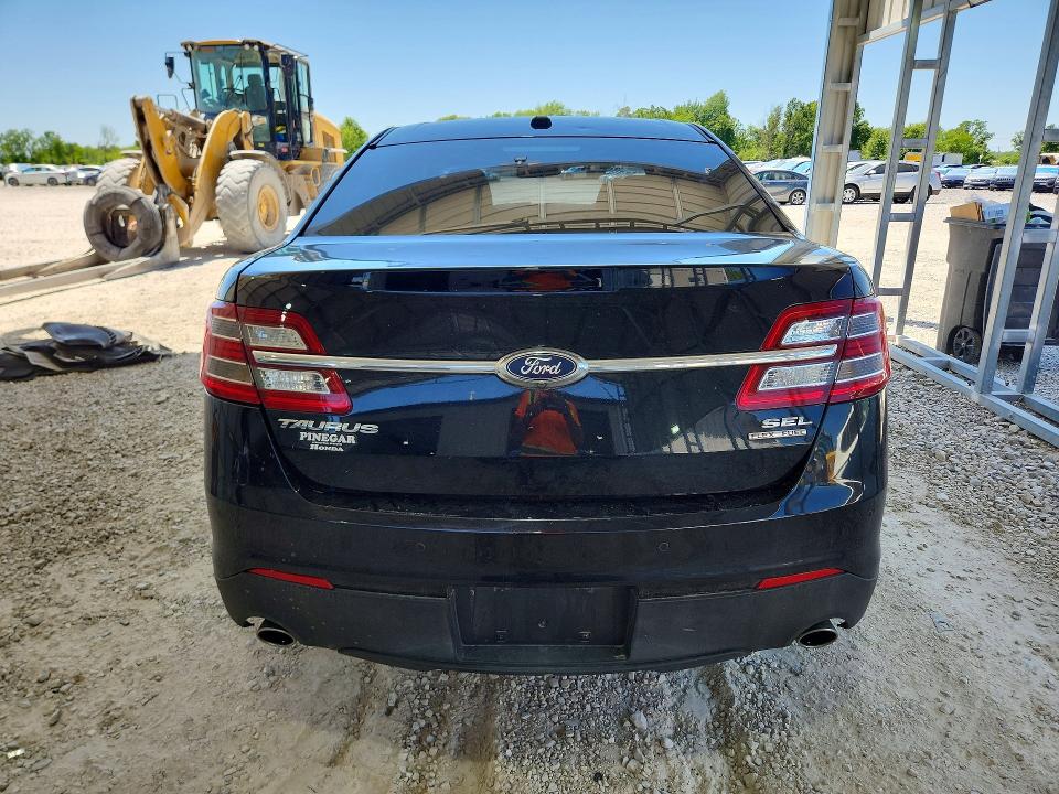 53468676 :رقم المزاد ، 1FAHP2E8XHG131938 vin ، 2017 Ford Taurus مزاد بيع