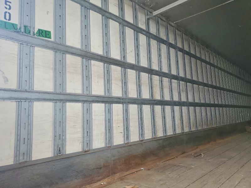 52432046 :رقم المزاد ، 1S12E9535DE526449 vin ، 2013 Strick Trailers Trailers مزاد بيع