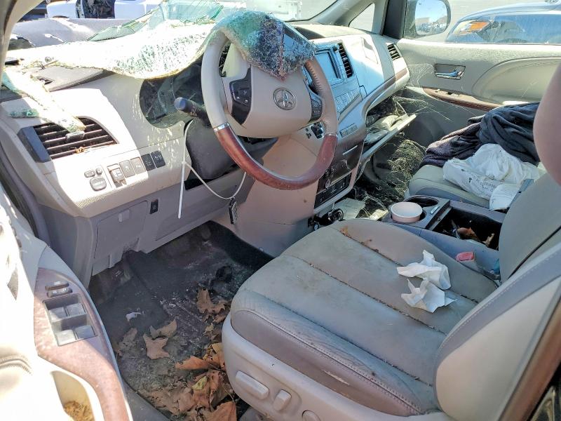 53436606 :رقم المزاد ، 5TDDK3DCXES082907 vin ، 2014 Toyota Sienna مزاد بيع