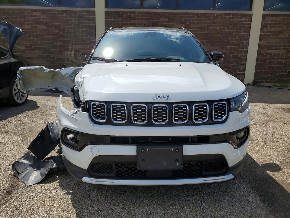 52266456 :رقم المزاد ، 3C4NJDCN1ST600002 vin ، 2025 Jeep Compass مزاد بيع
