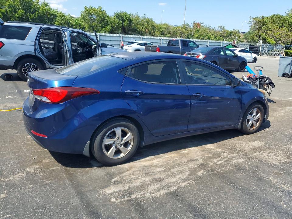 52001396 :رقم المزاد ، 5NPDH4AE6FH616244 vin ، 2015 Hyundai Elantra مزاد بيع
