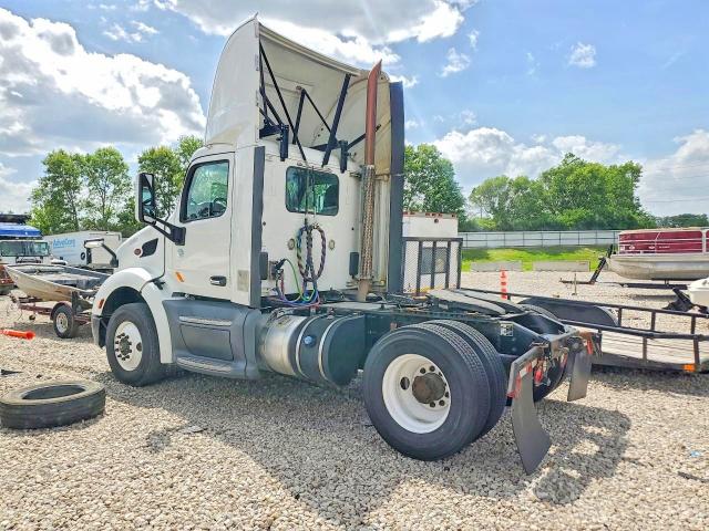 Продажа на аукционе авто 2016 Peterbilt 579, vin: 1XPBA48XXGD354432, номер лота: 50615956