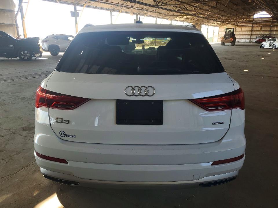 53026516 :رقم المزاد ، WA1AECF36K1076483 vin ، 2019 Audi Q3 مزاد بيع