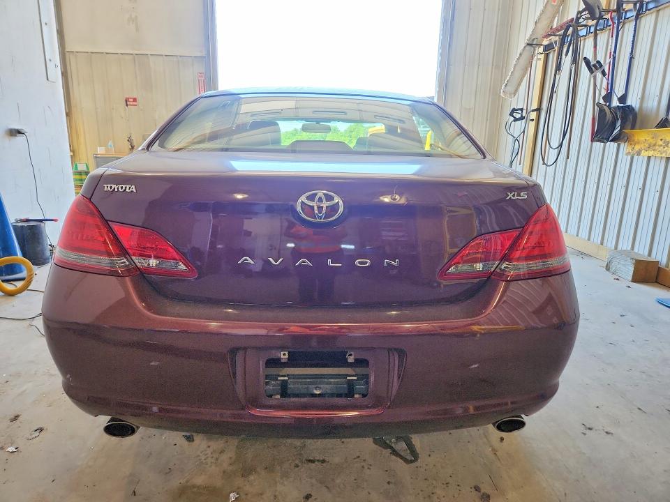 53383006 :رقم المزاد ، 4T1BK36B58U312134 vin ، 2008 Toyota Avalon مزاد بيع