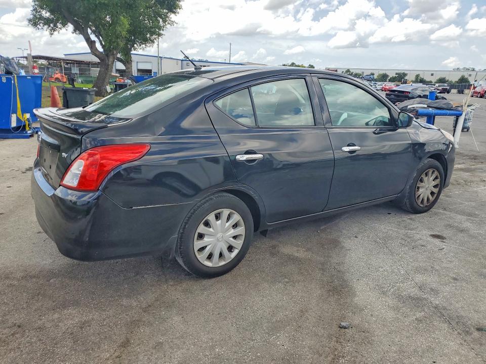 55095156 :رقم المزاد ، 3N1CN7AP8HL903405 vin ، 2017 Nissan Versa مزاد بيع