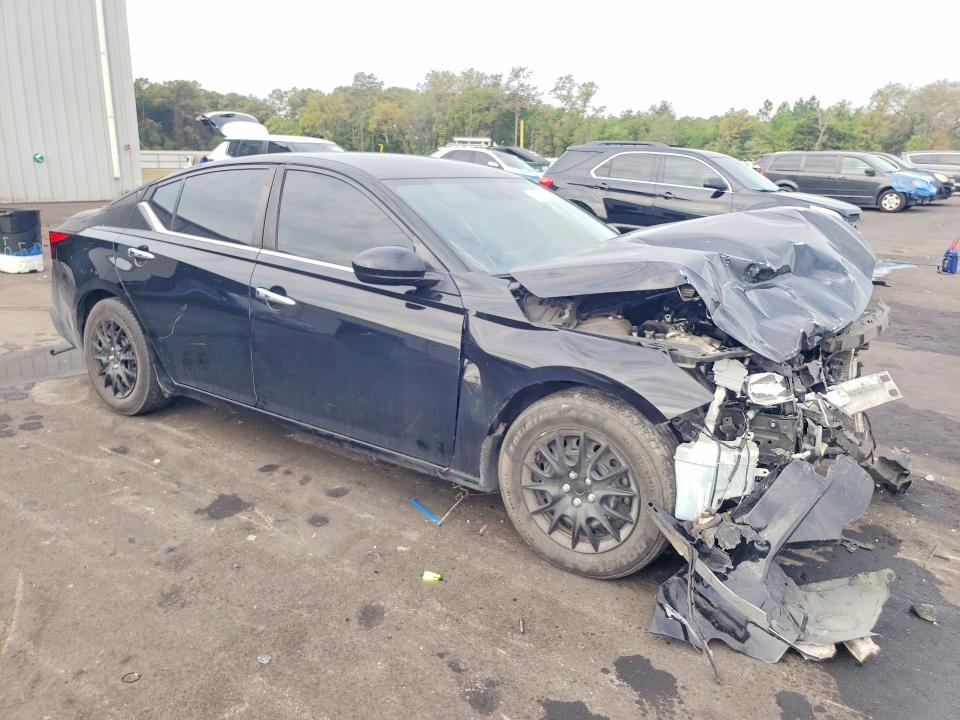 Продаж на аукціоні авто 2020 Nissan Altima, vin: 1N4BL4BVXLC220495, номер лоту: 51795356