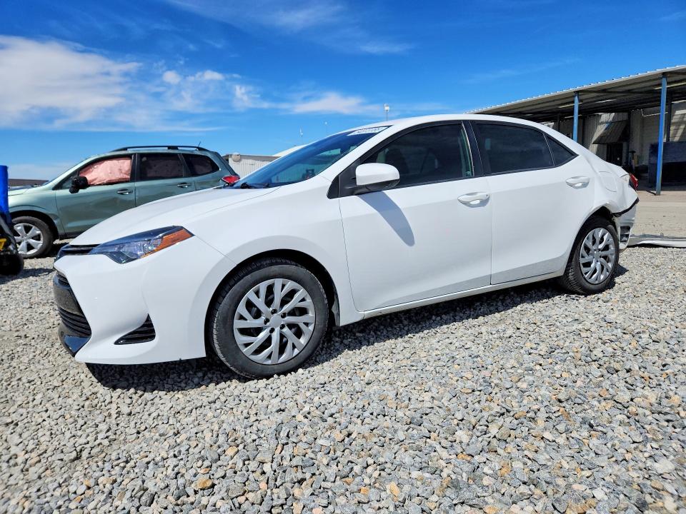 2017 Toyota Corolla მანქანა იყიდება აუქციონზე, vin: 2T1BURHE4HC856162, აუქციონის ნომერი: 54873786