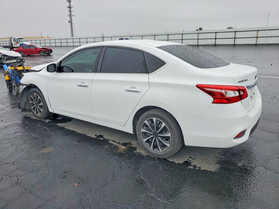 55117026 :رقم المزاد ، 3N1AB7AP4JY228936 vin ، 2018 Nissan Sentra مزاد بيع