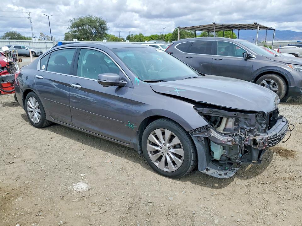 41628426 :رقم المزاد ، 1HGCR3F82DA048893 vin ، 2013 Honda Accord مزاد بيع