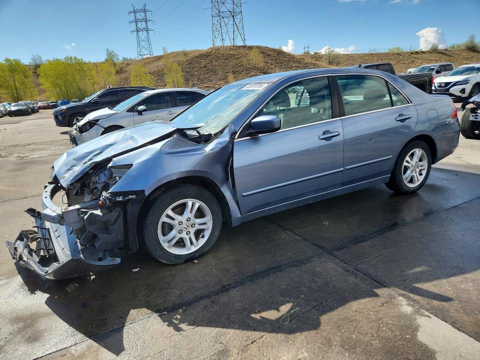 52078756 :رقم المزاد ، 1HGCM56337A124978 vin ، 2007 Honda Accord مزاد بيع